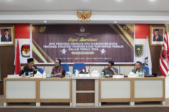 Tingkatkan Partisipasi Pemilih, KPU Riau Gelar Rapat Koordinasi dengan KPU Kabupaten/Kota