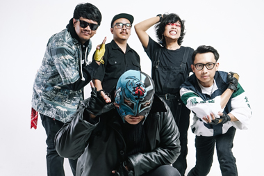 Muchos Libre Tunjukan 