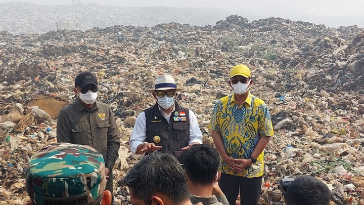 Ridwan Kamil Sebut Api di TPA Sarimukti Mulai Terkendali