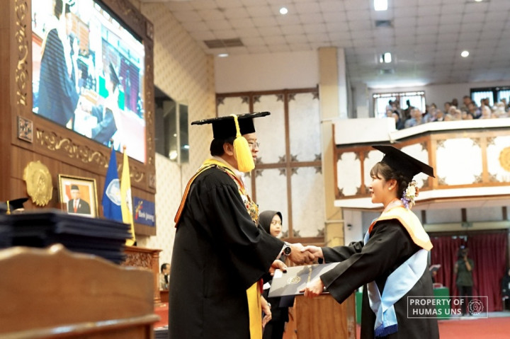 Wisuda UNS, Ini Dia Daftar Lulusan Termuda hingga Tercepatnya