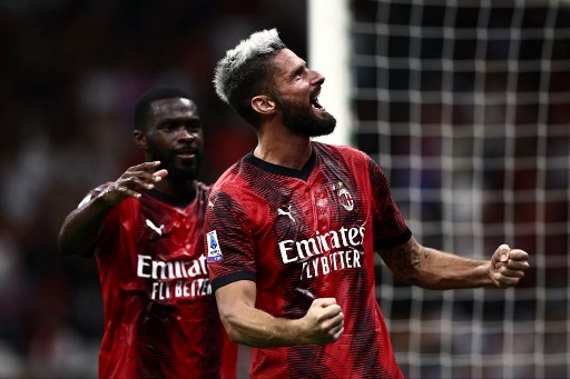 Hasil Liga Italia: 10 Pemain Verona Tekuk Roma, AC Milan Bantai Torino