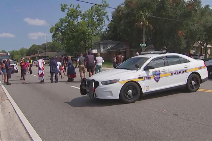 Kebencian Rasial, Pria Bersenjata Bunuh 3 Orang Kulit Hitam di Florida