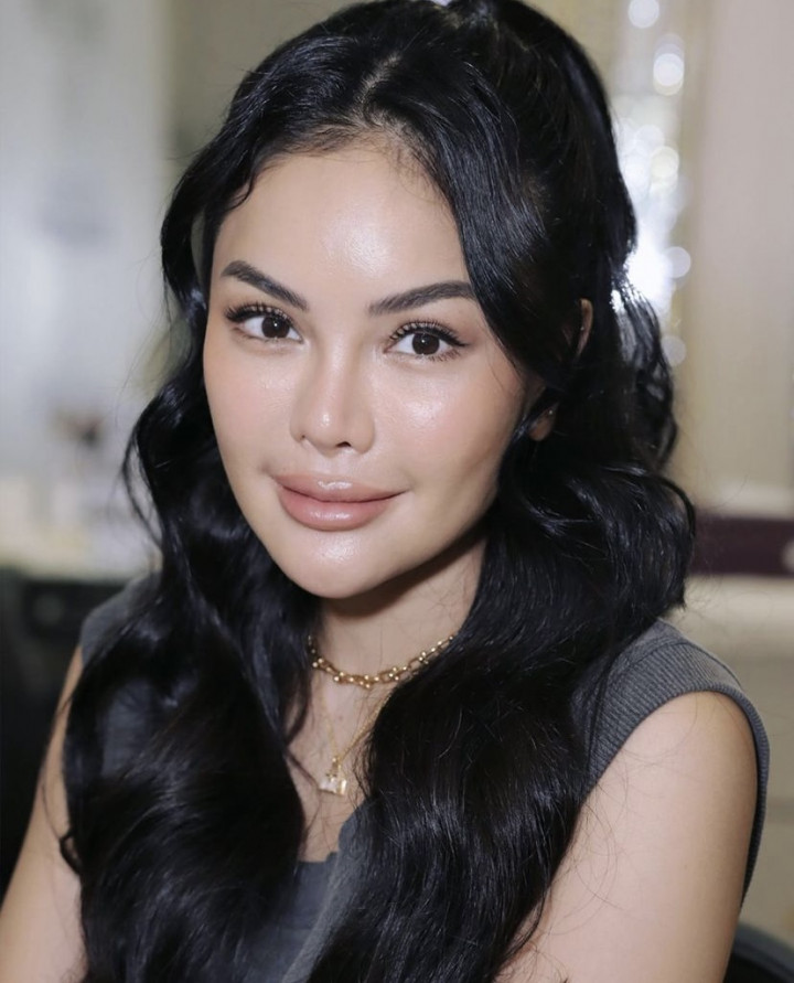 Usai Viral Tantang Netizen, Nikita Mirzani Pecah Rekor Order Live Streaming Naik 90 Kali Lipat di Shopee Live