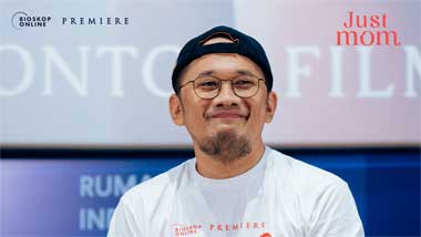 Hanung Bramantyo Ceritakan Sikap Ibu yang Membuatnya Terharu