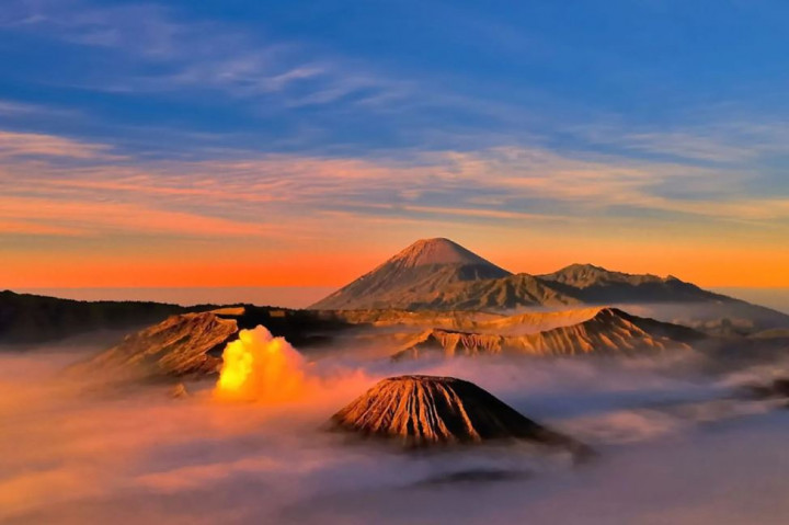8 Tips Memotret Keindahan Sunrise di Gunung Bromo