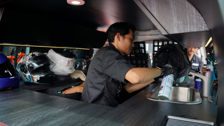 RSV Kini Punya Layanan Perawatan Helm Gratis