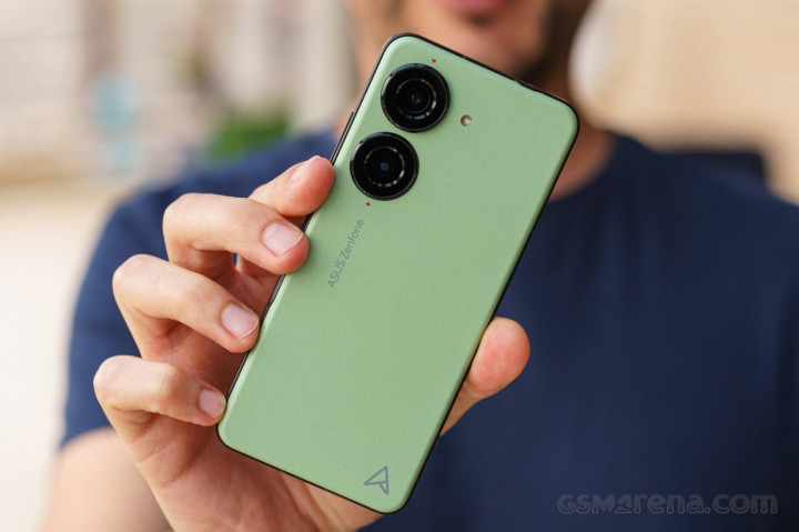 Asus Bantah Kabar Berhentinya Produksi Hape Seri Zenfone