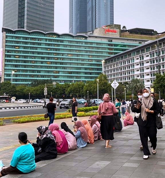 Polusi udara memaksa kita kembali menggunakan masker di luar ruangan. Dok. A. Firdaus/Medcom