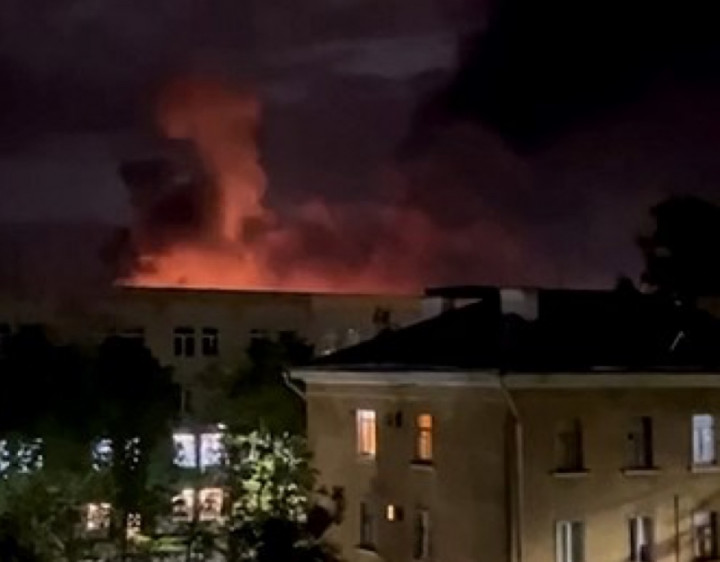 Empat Pesawat Hancur dalam Serangan Drone Ukraina di Bandara Militer Rusia