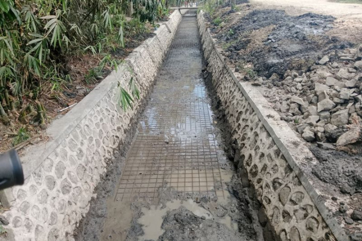 Debit Air Bersih di Lombok Tengah Mulai Berkurang