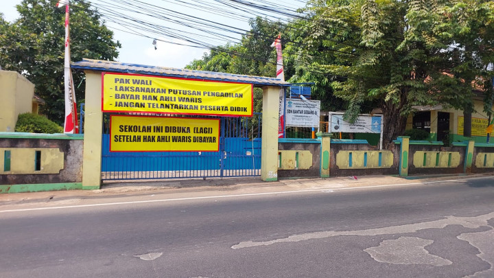 Begini Kronologi Penyegelan  3 SD di Bantergebang Bekasi