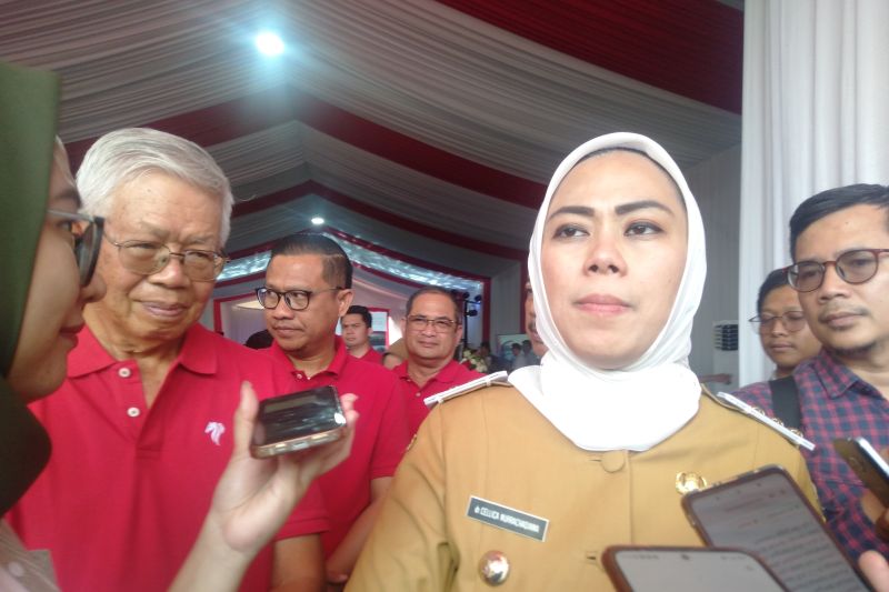Putuskan <i>Nyaleg</i>, Bupati Karawang Mundur