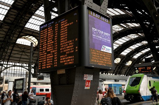Kereta Hantam Lima Pekerja Rel di Italia, Korban Tewas di Tempat
