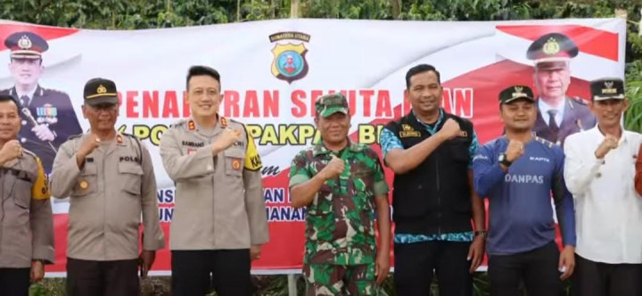 Kapolres Pakpak Bharat Tebar Benih Ikan untuk Tingkatkan Ketahanan Pangan