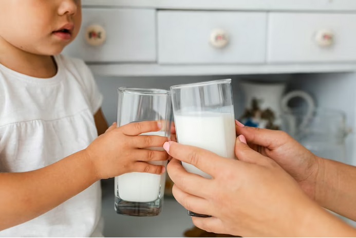 Cara Moms Mengatur Pola Asuh dan Gizi Seimbang Anak