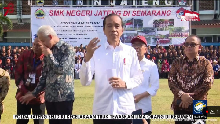 Ganjar Pranowo Asyik Mengobrol saat Jokowi Bicara Soal Polusi Udara