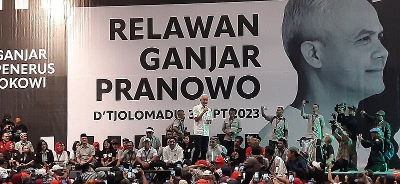Ganjar Minta Relawan Tak Berdiri di 'Dua Kaki'