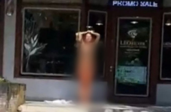 Viral Turis Asing Mejeng Tanpa Busana di Depan Pertokoan di Bali, Motif Belum Terungkap