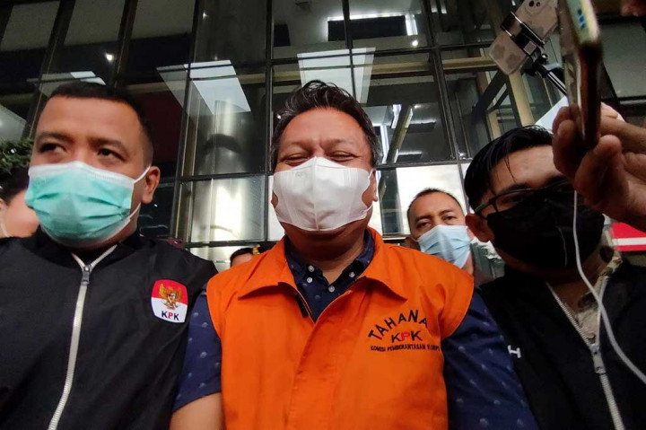 Lebih Rendah dari Tuntutan, Bambang Kayun Divonis Penjara 6 Tahun dan Denda Rp200 juta