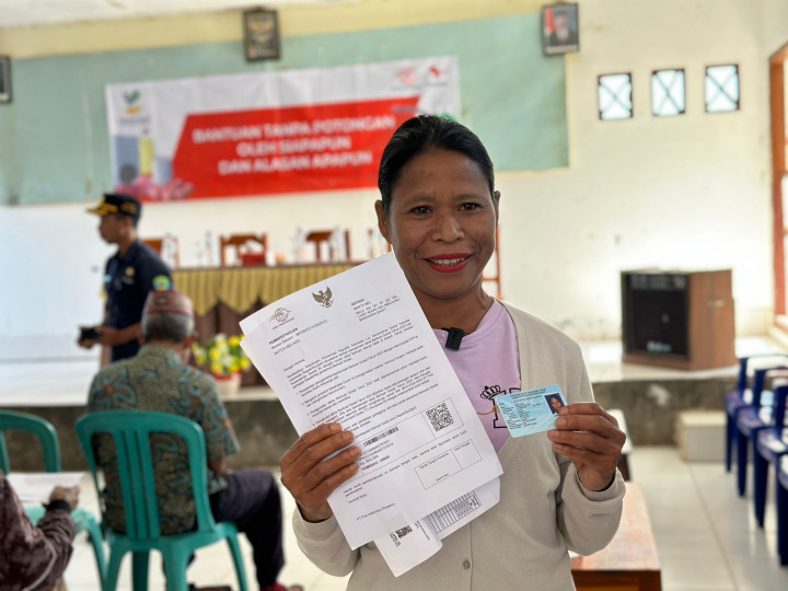 Pos Indonesia Kembali Salurkan Bansos PKH Tahap 3, Dimulai dari Daerah 3T di NTT