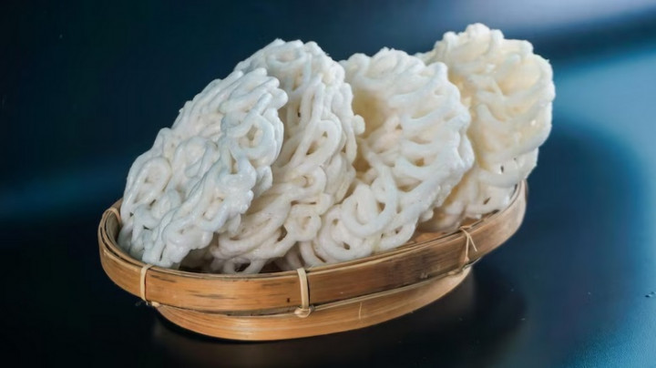 Dokter Imbau Jangan Banyak Makan Kerupuk, Ini Alasannya