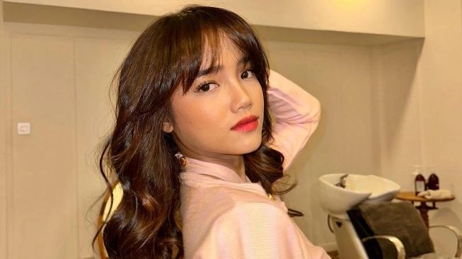 Isu Thariq Halilintar dan Aaliyah Massaid Pacaran, Fuji Bereaksi Keras