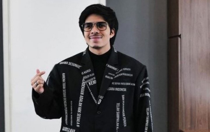 Duh, Atta Halilintar Kesal! Mama Nur Terlambat Ajak Pindah Lapak Streaming ke Shopee Live