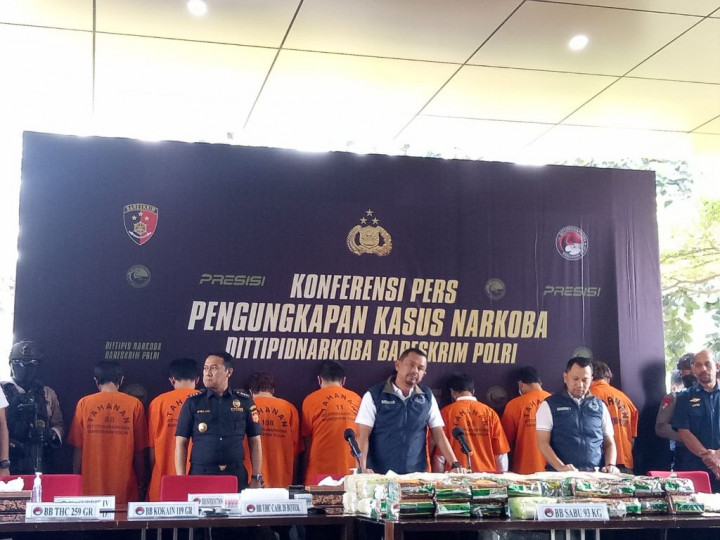 8 Pengedar Narkoba Ditangkap, Puluhan Kilogram Sabu hingga Ganja Disita