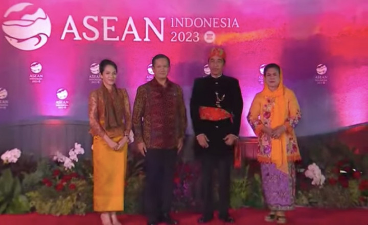 Bak Abang-None Jakarta, Jokowi dan Iriana Hadir di Gala Dinner ASEAN