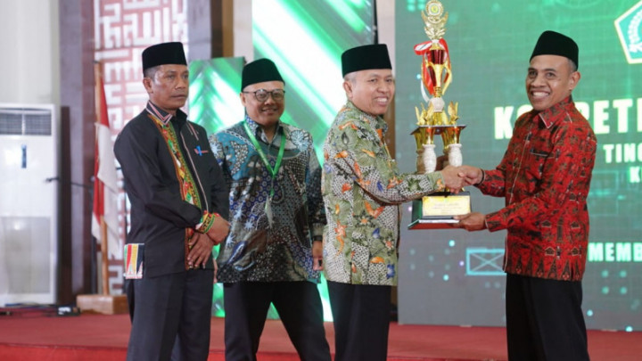 Ini 10 Besar Peraih Medali Kompetisi Sains Madrasah Nasional 2023