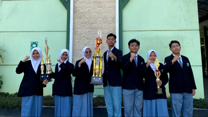 Selamat! Tim Riset MAN 1 Kudus Juara Umum Mechanical Fair UGM 2023