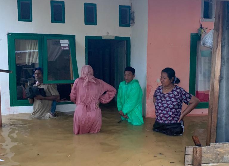 Banjir melanda wilayah Kabupaten Aceh Barat Daya (Abdya), Provinsi Aceh. Foto: Dokumentasi BPBA