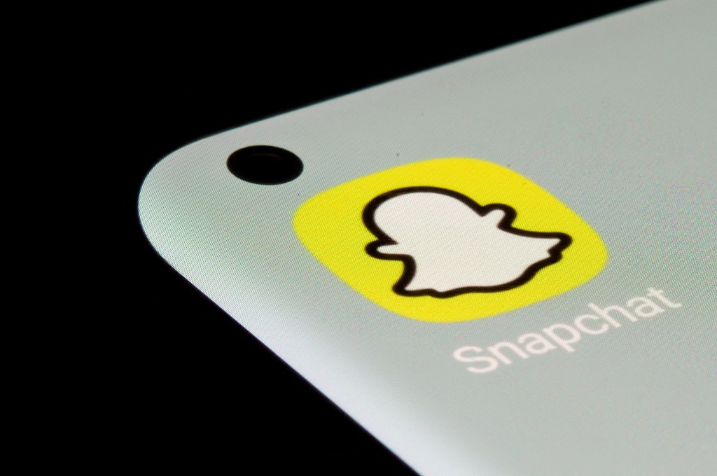Snapchat menambahkan fitur baru untuk mempersulit pengguna remaja berinteraksi dengan orang asing.