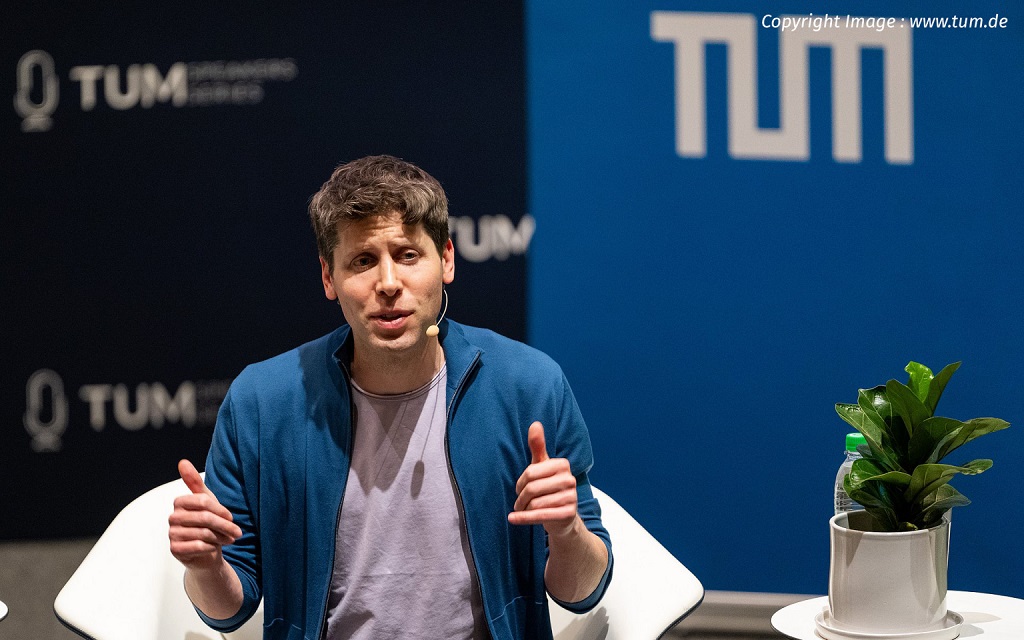  Chief Executive Officer (CEO) OpenAI, Samuel Altman, menjadi orang asing pertama yang mendapatkan Golden Visa RI. Dok. Imigrasi