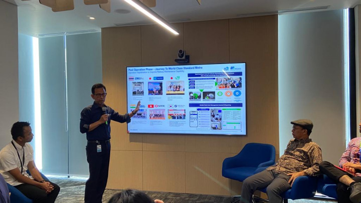 Pelayanan MRT Jakarta Ungguli Jasa Penerbangan