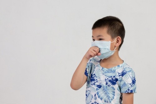 Cara mencegah dan mengatasi ISPA pada anak-anak. Foto: freepik