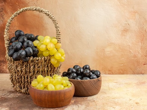 5 Khasiat Biji Anggur untuk Kulit Bercahaya dan Terhidrasi