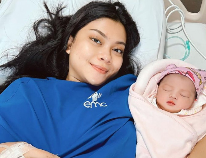 Melahirkan Anak Kedua Tanpa Suami, Selebgram Hanum Mega Beri Pesan Menyentuh