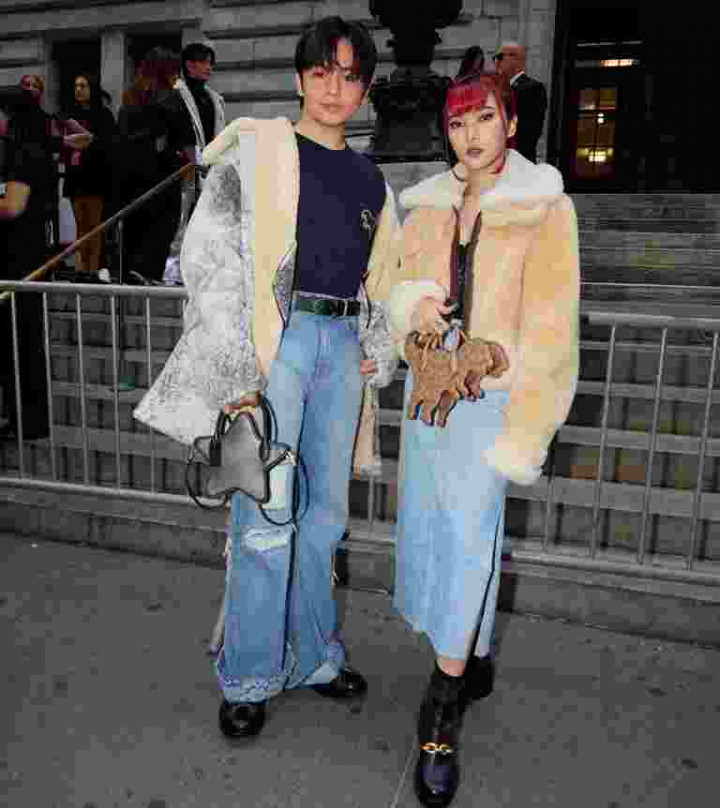 Isyana Sarasvati dan Angga Yunanda Tampil di Coach Spring 2024