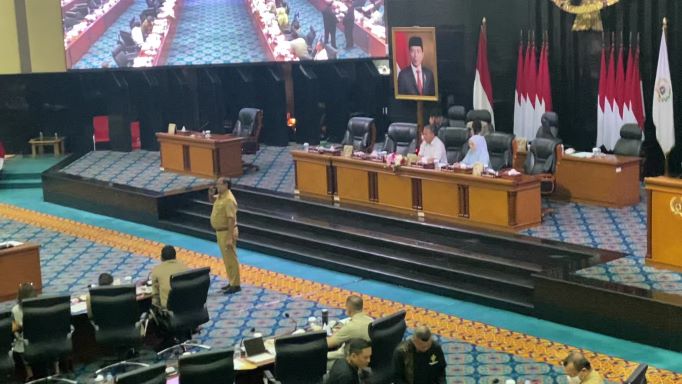Kadis LH Telat Datang Rapat Banggar, Ketua DPRD DKI: Hormat Dulu ke Saya, Minta Maaf