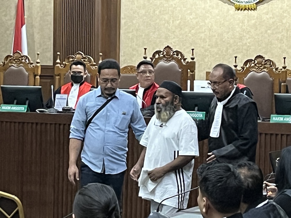 Pembacaan Tuntutan, Hakim Minta Lukas Enembe Tak Marah-marah