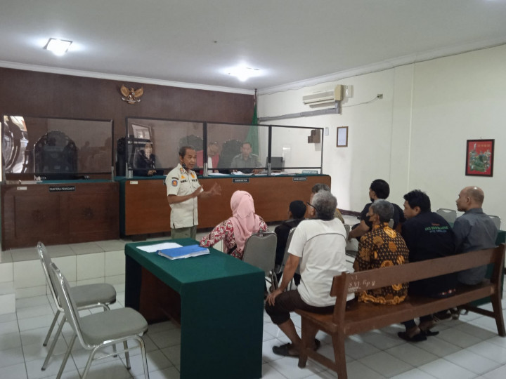 Akibat Buang Sampah Sembarangan, Penjual Mainan Keliling Dipidana