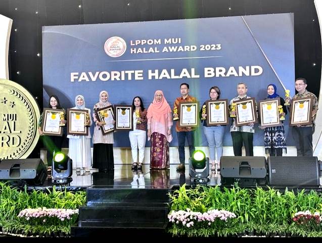 LPPOM MUI Halal Award ganjar Masako dari Ajinomoto dengan penghargaan Favorite Halal Brand. (Foto: Dok. Istimewa)