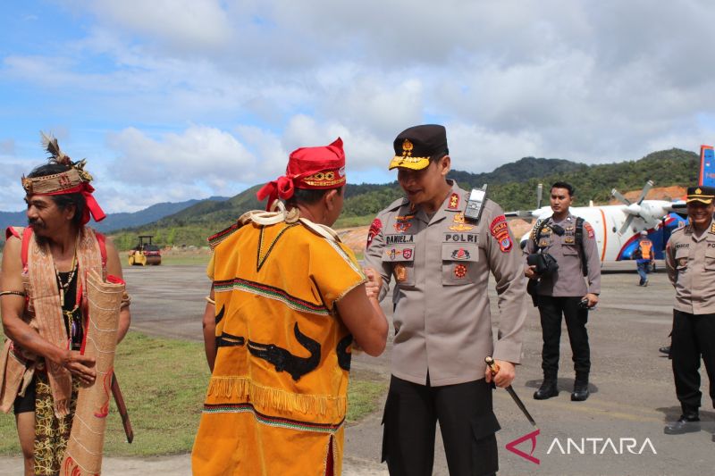 Kapolda Kaltara Ajak Warga Perbatasan Jaga Keamanan Pemilu 2024