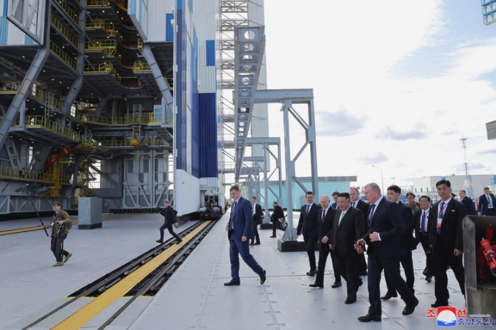 Kremlin Isyaratkan Kim Jong-un Setuju Pasok Amunisi ke Rusia 