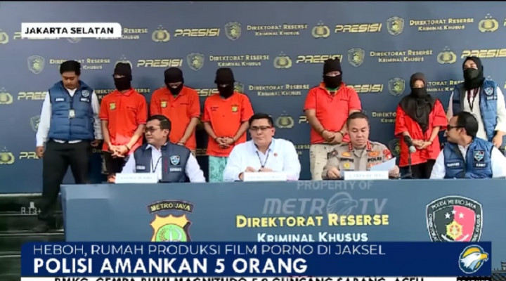 Selain Tukang Urut, Sutradara Film Porno di Jaksel Pernah Jadi
