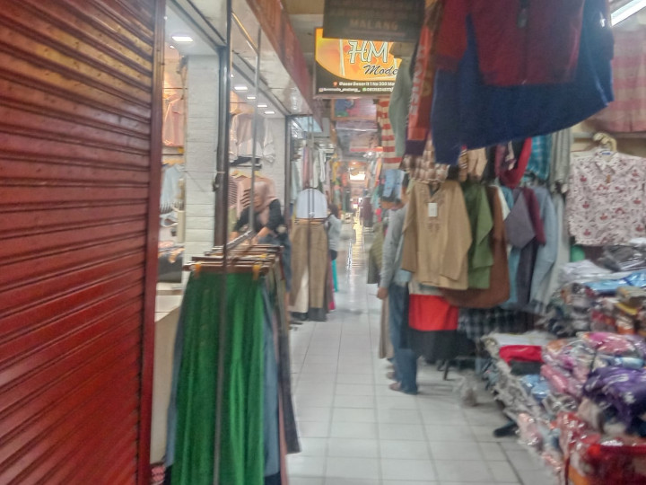Curhat Pedagang Pasar di Malang: <i>Kita Kalah Sama Promo dan Follower</i>