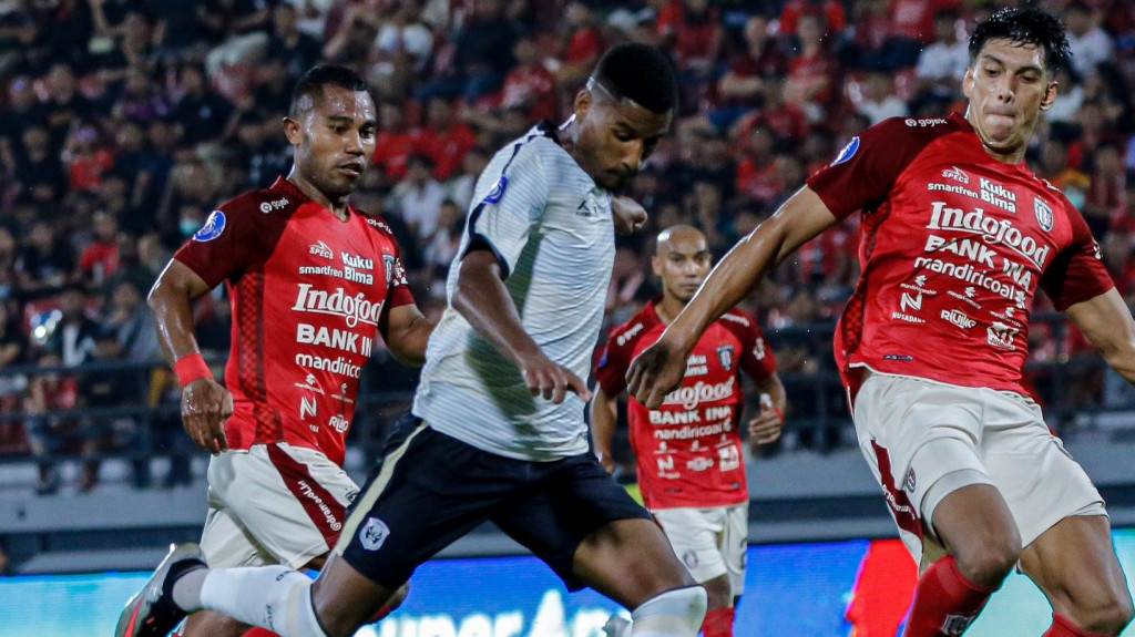 Suasana laga Bali United vs RANS Nusantara FC. (Foto: Twitter resmi RANS Nusantara FC)