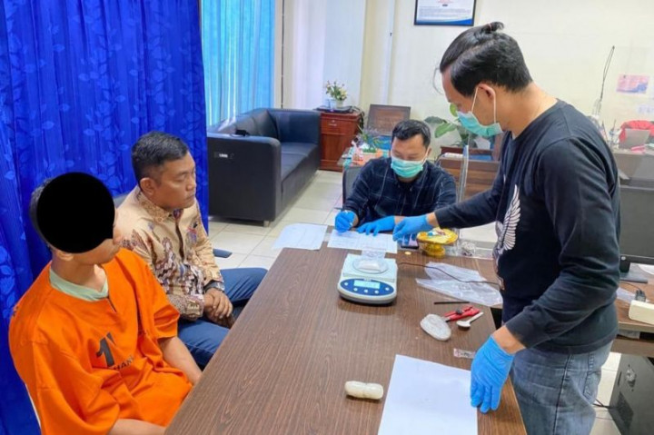 WNA Asal Malaysia Seludupkan Sabu Dalam Anus di Bandara Ngurah Rai