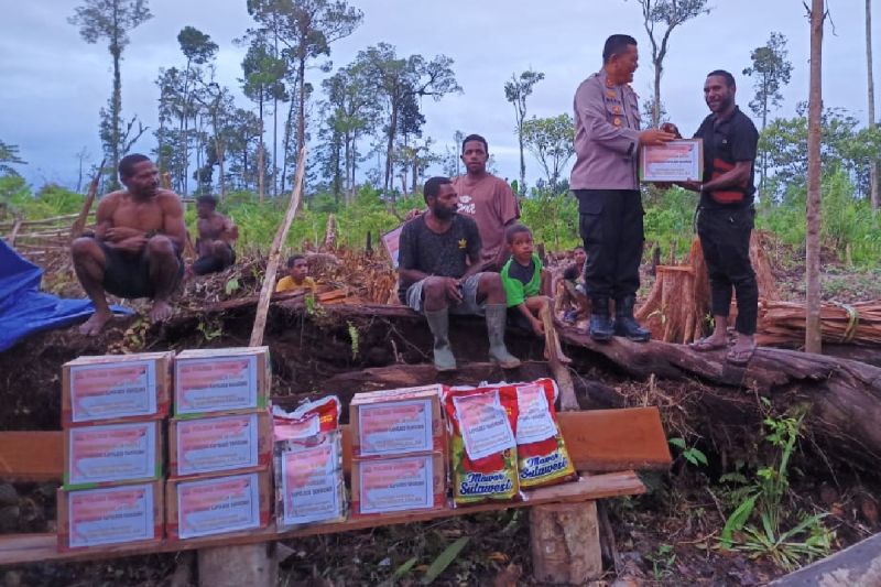 Takut Kontak Tembak Aparat dan KKB, 39 KK Warga Dekai Masih Mengungsi